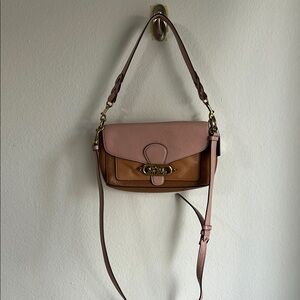 Elegant Tan and Pink Leather Shoulder Bag